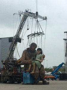 De Duiker en het Kleine Reuze Meisje